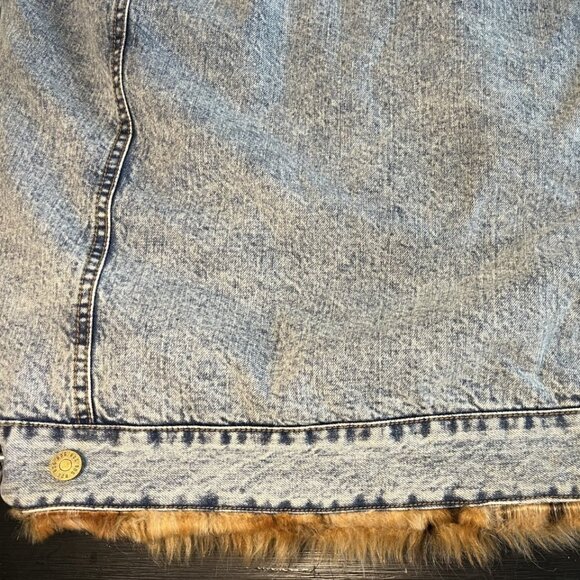BDG Urban Outfitters Blue Denim Jacket Animal Print Faux Fur Lining Women’s M/L - Picture 5 of 5